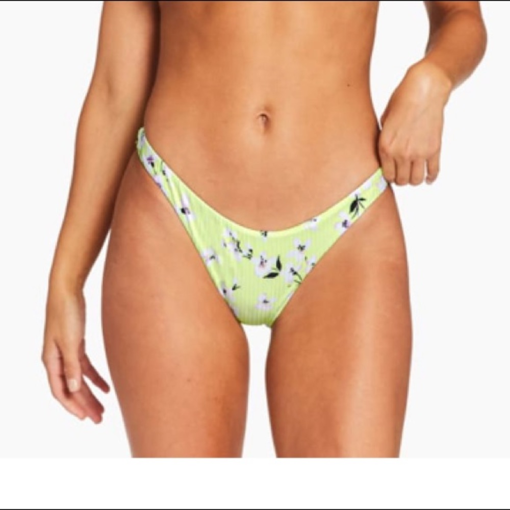 New: Vitamin A California High Leg